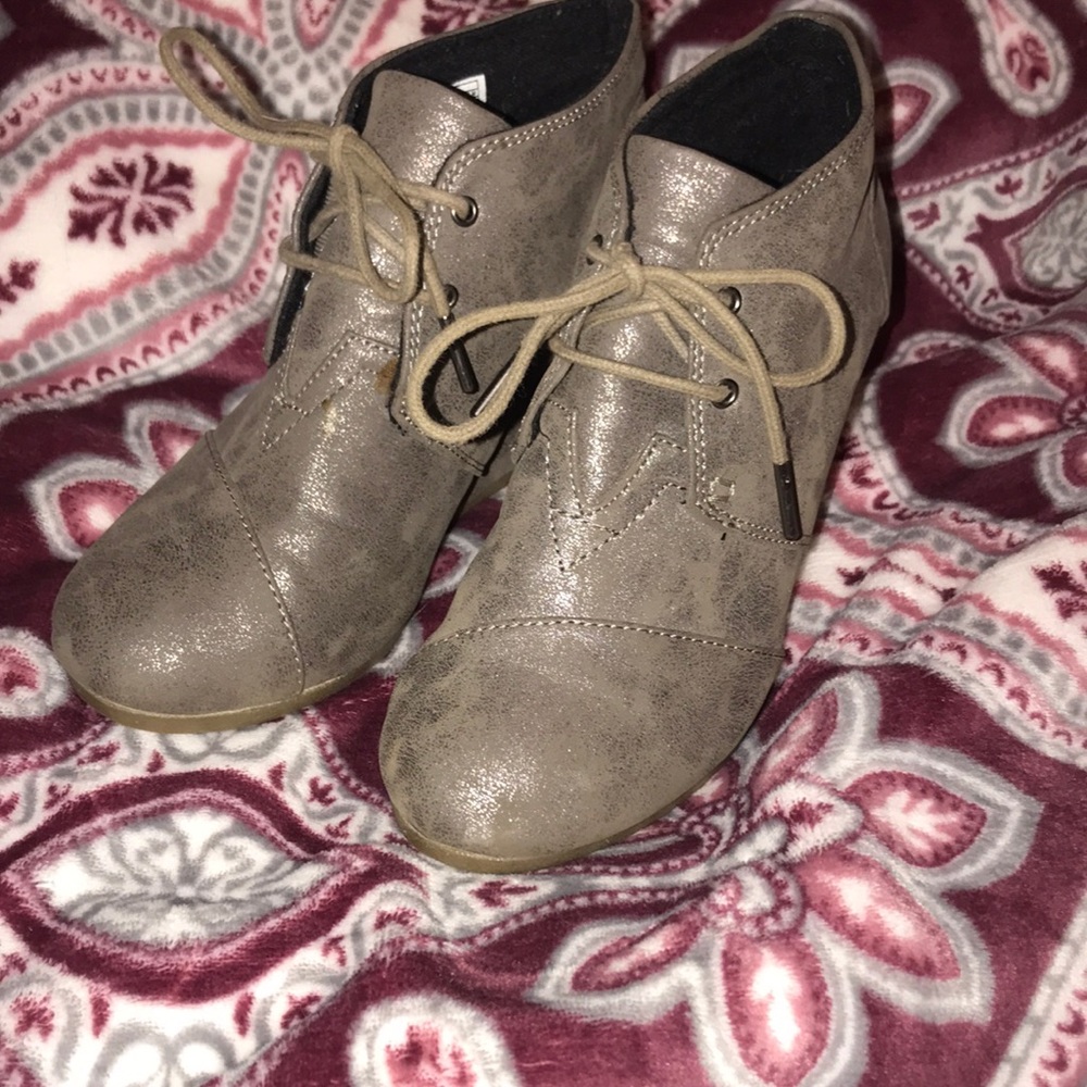 Women’s Tom Wedge Booties